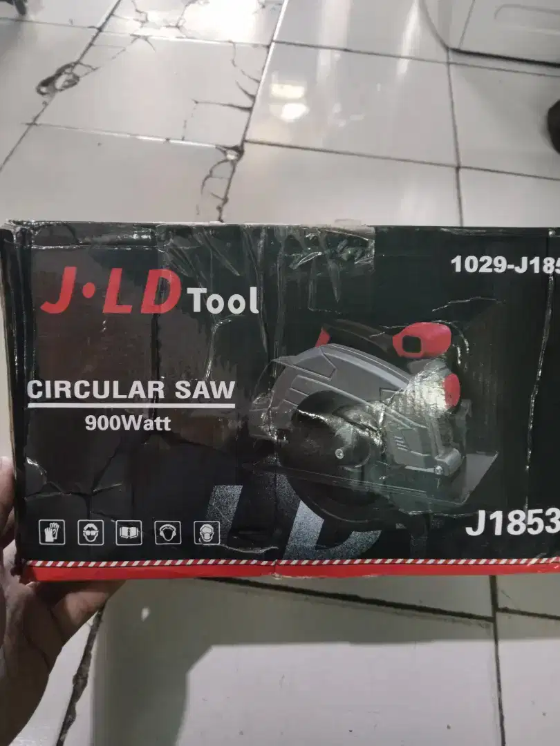 Mesin serkel kayu potong