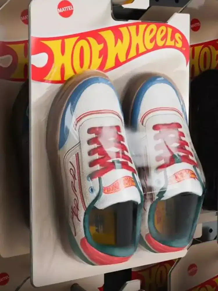 Aerostreet x hotwheels