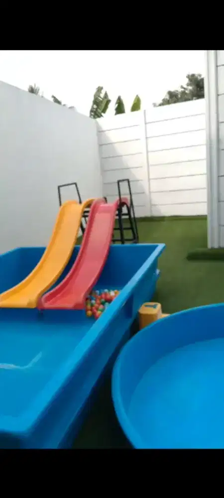 kolam renang anak fiberglass 1 set dengan perosotan
