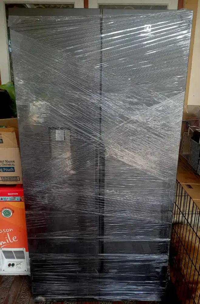 DIJUAL CEPAT KULKAS 4 PINTU TINGGAL 1 UNJT