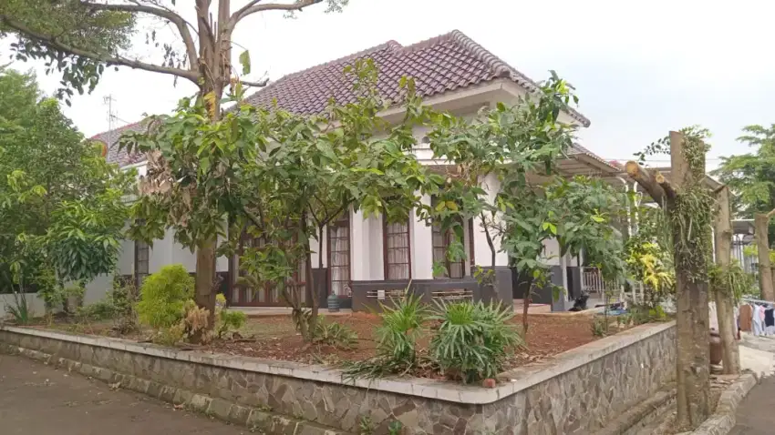 Di jual rumah posisi strategis dekat jalan raya Bogor dan Samsat