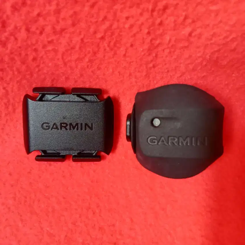 Garmin Bike Speed Sensor 2 and Cadence Sensor 2 Bundle (UNTESTED)