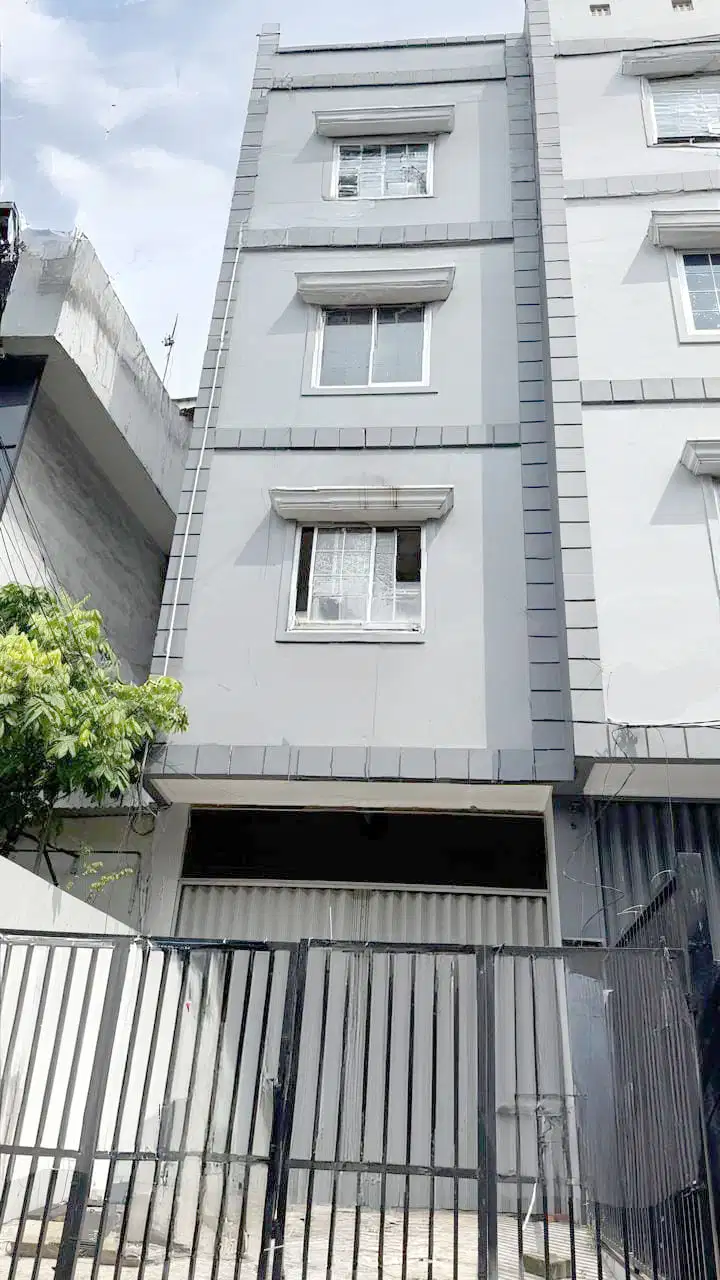 Disewakan Ruko 4 Setengah Lantai di Cideng Jakarta Pusat