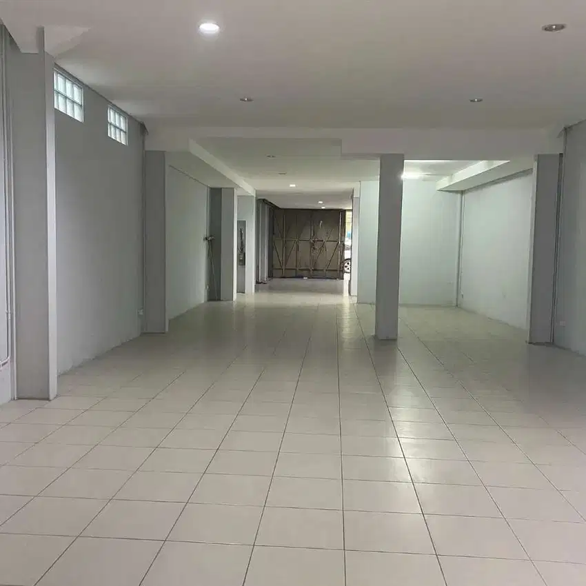 Ruko di jl.abdul rahman saleh di jual