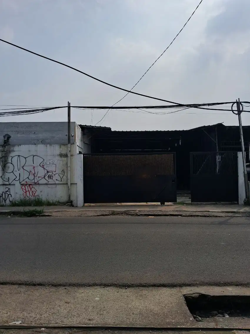 Gudang Dan bisa usaha juga di Ciputat Timur bisa buat logistik