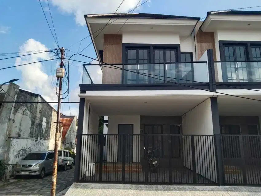 Rumah Bangunan 2 Lantai Baru Gress Ketintang Surabaya Selatan