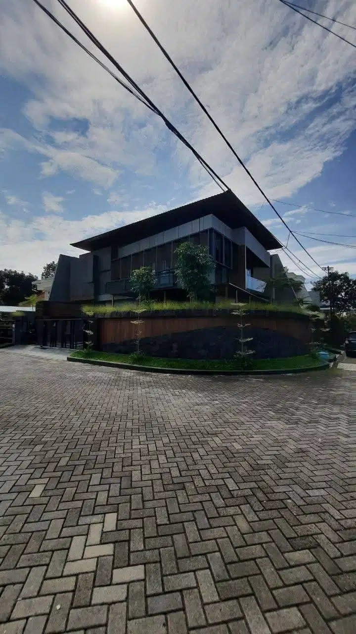 Rumah Cantik Manyar Surabaya