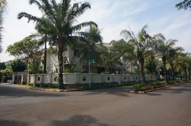 Dijual rumah di Kemang Jaya - Jakarta Selatan