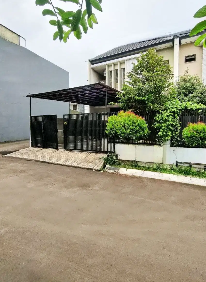 BILLY MOON PD KELAPA RUMAH LUX 2 LT DALAM CLUSTER AKSES 2 MOBIL ACP90