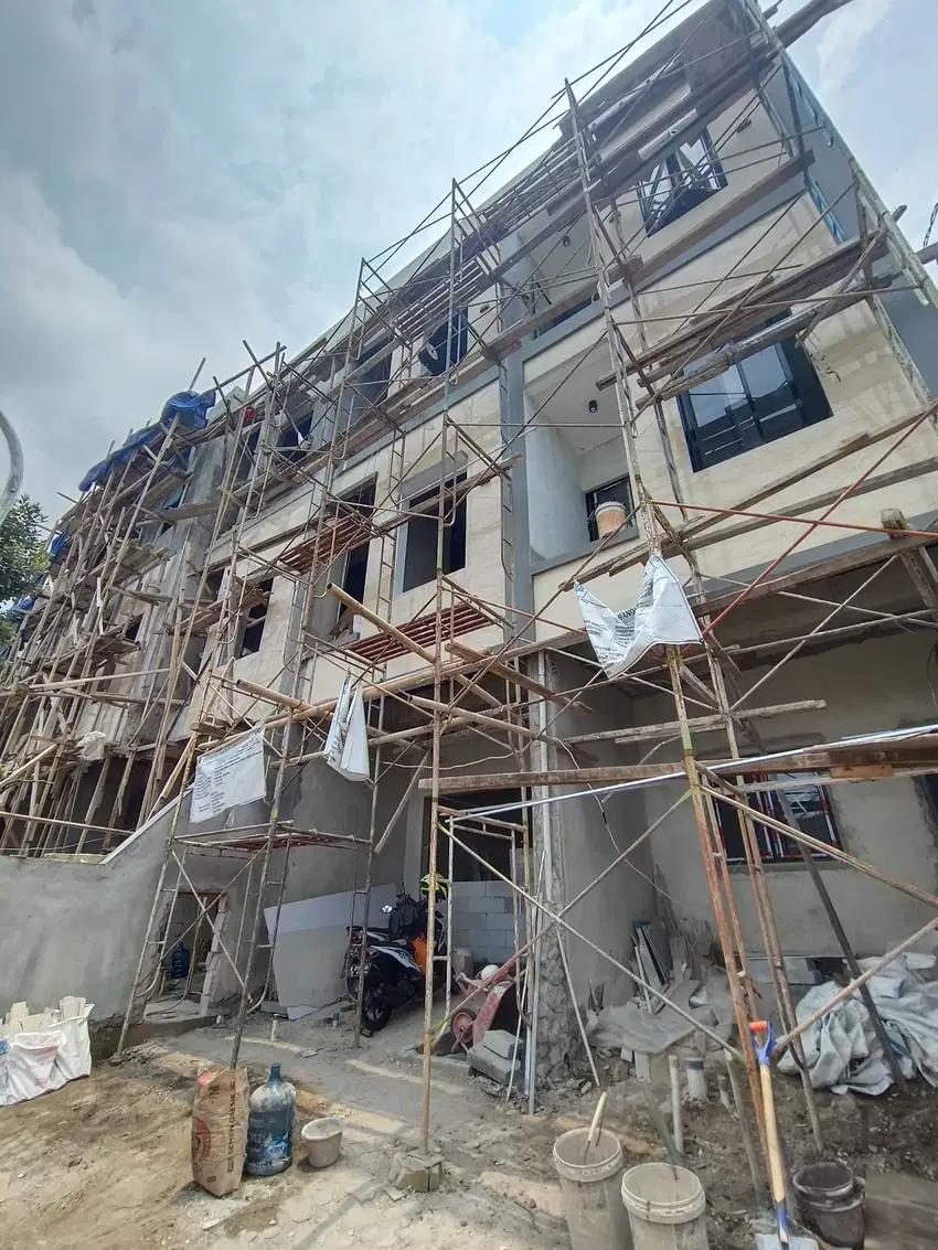 3 Unit Rumah Baru Di Area Duri Kepa Jakbar