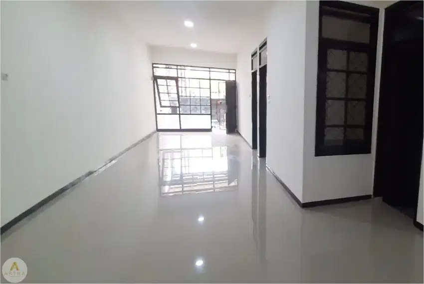 Dijual rumah taman holis indah THI cigondewah cijerah