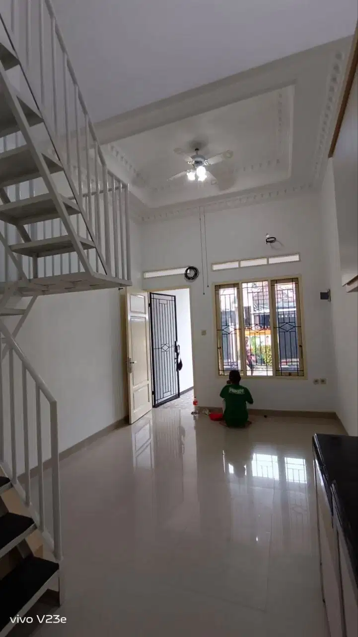 Rumah Murah 1 1/4 Lantai SHM Poris Indah Cipondoh Tangerang