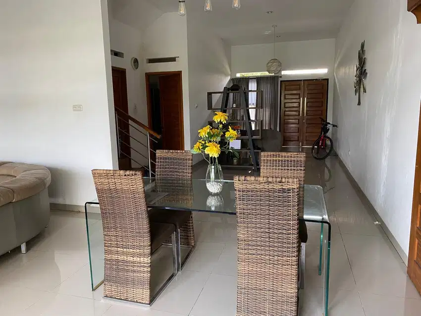 Rumah View Danau Full Furnished ada Kolam Renang di KBP Kumalasinta