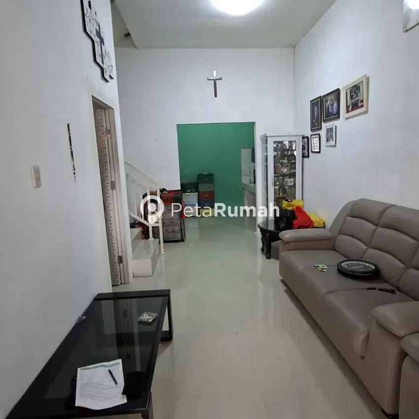 DIJUAL RUMAH JALAN ABADI KOMPLEK KINGSTONE PALACE - SUNGGAL  (MEIKY)