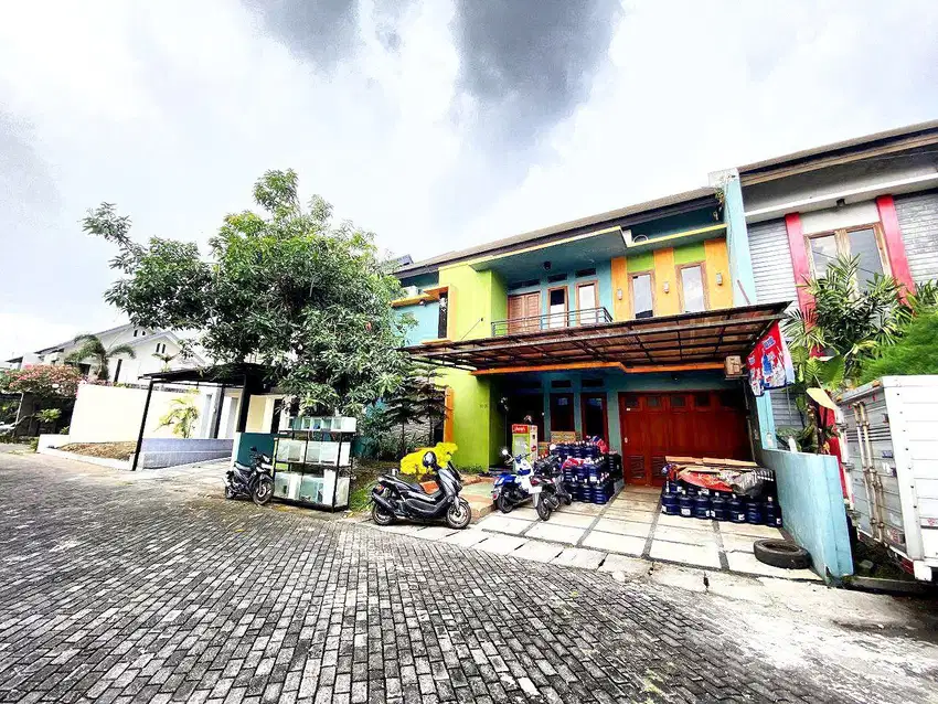 Rumah Mewah 2Lt di Perumahan Cluster Elite Manahan