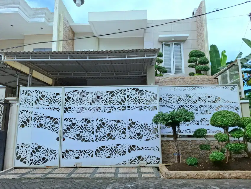 NAT DIJUAL RUMAH CANTIK DI SURABAYA TIMUR MANYAR INDAH DEKAT KERTAJAYA