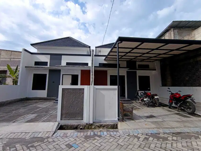 Rumah di dolog, 3 menit Swalayan aneka jaya Wolter monginsidi