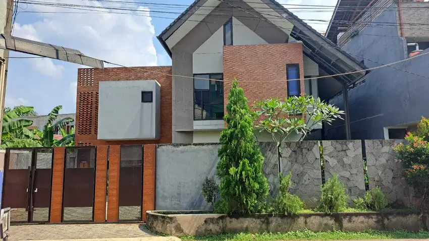 Dijual LELANG Rumah Tinggal 2 Lantai di Depok