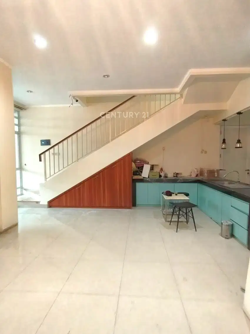 Rumah Minimalis Modern Siap Huni Di Discovery  8592