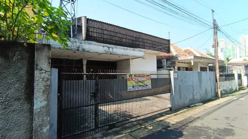 Rumah Lama di Jl Kencana Ps Manggis Setiabudi Jakarta Selatan