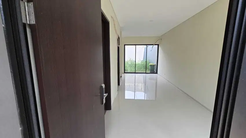 Disewakan rumah baru 2 lantai di Virya Semanan Jakarta Barat