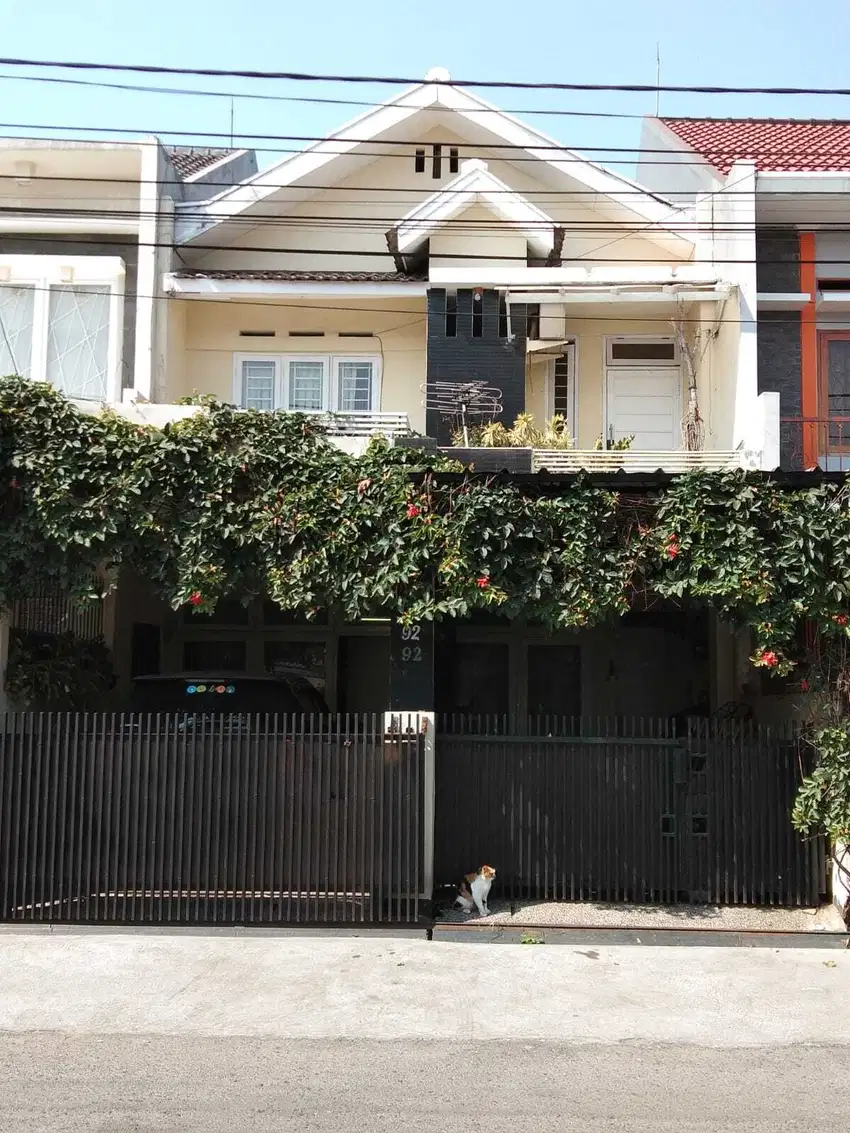 Rumah antapani bandung siap huni lokasi sangat strategis bebas banjir