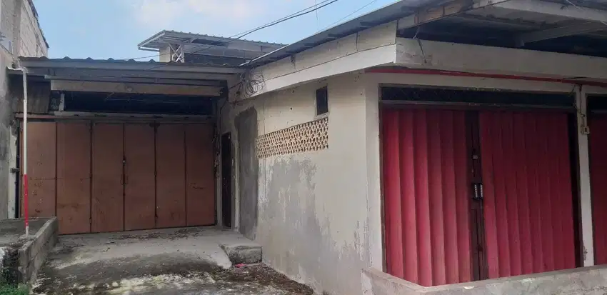 Dijual Rumah Tua Pinggir Jalan  di Pulomas Jakarta Timur