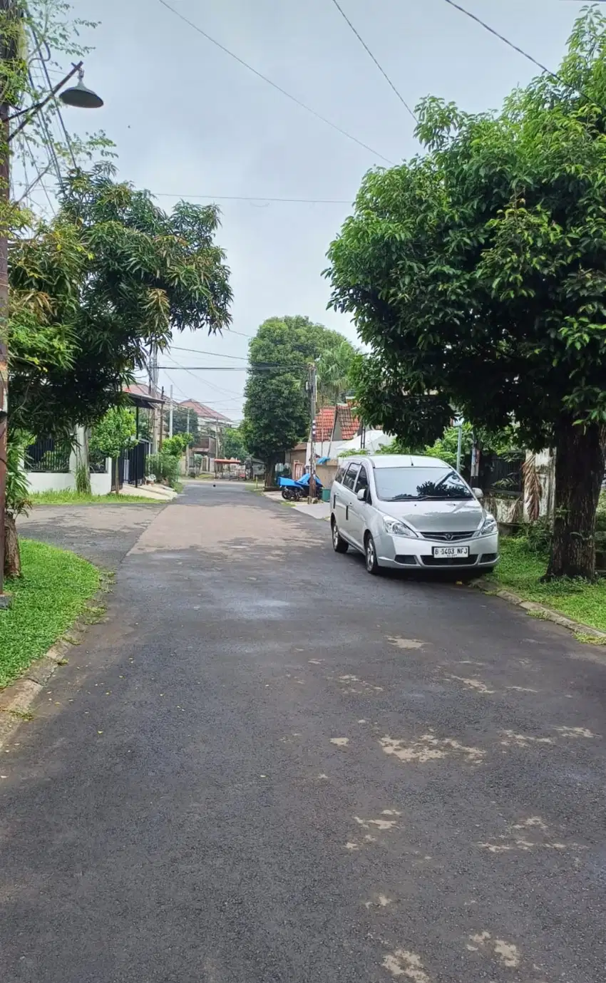 Rumah Tua Harga Kavling Lokasi Bagus Nusa Loka BSD city