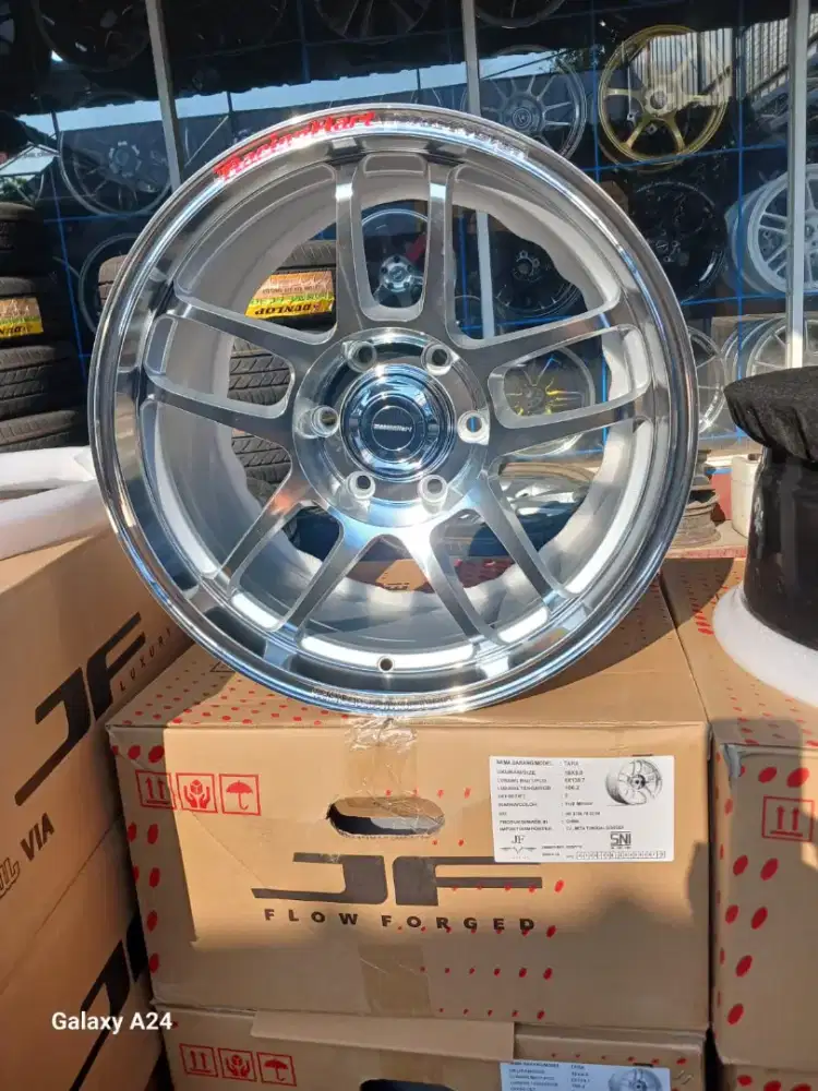 Velg Racinghart cp035 Ring 18x9 6x139,7 et 0 fortuner pajero Ranger