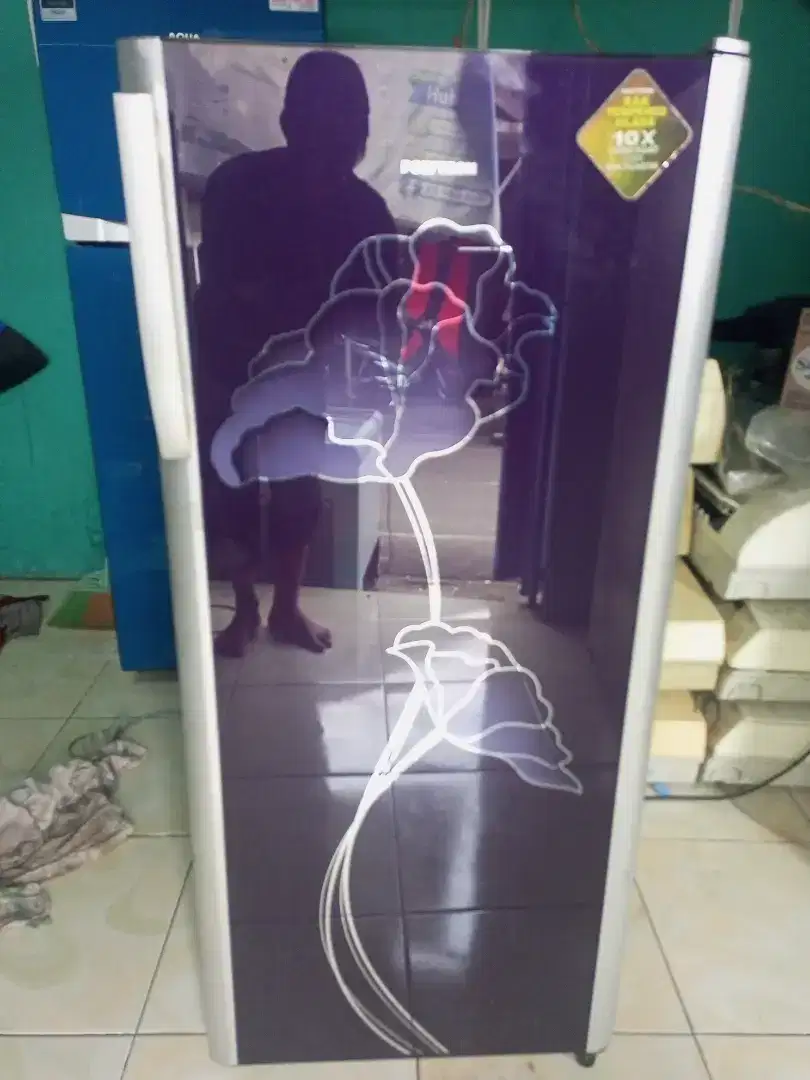 Kulkas normal seperti baru
