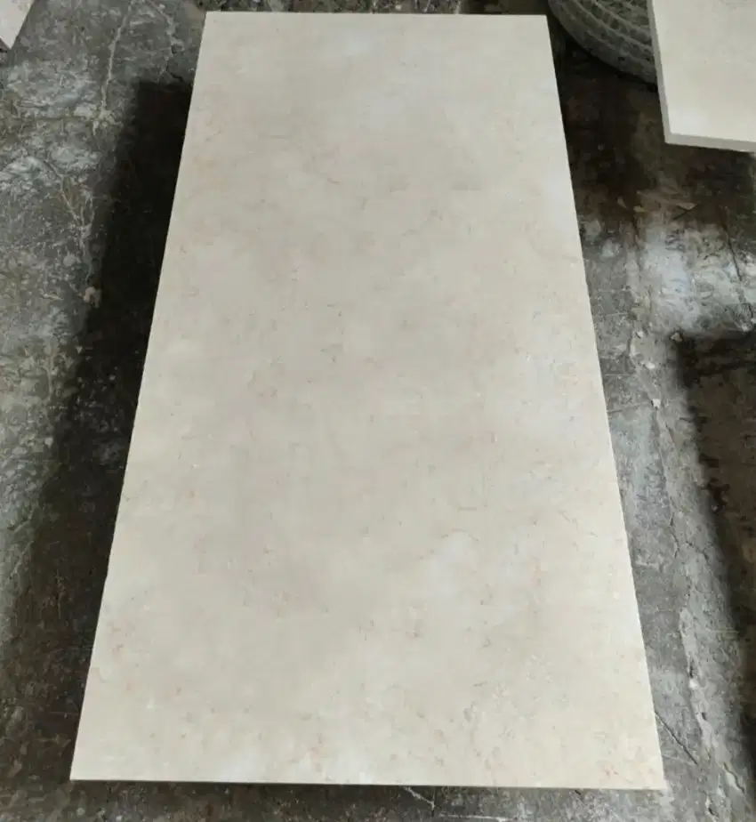 Marmer Lantai Ukuran 120 x 60 Cm