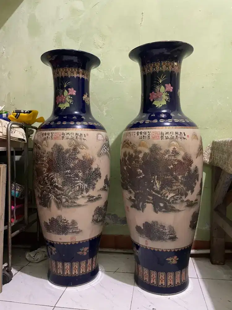 Guci Antik Asli China – Motif Lukisan Tangan