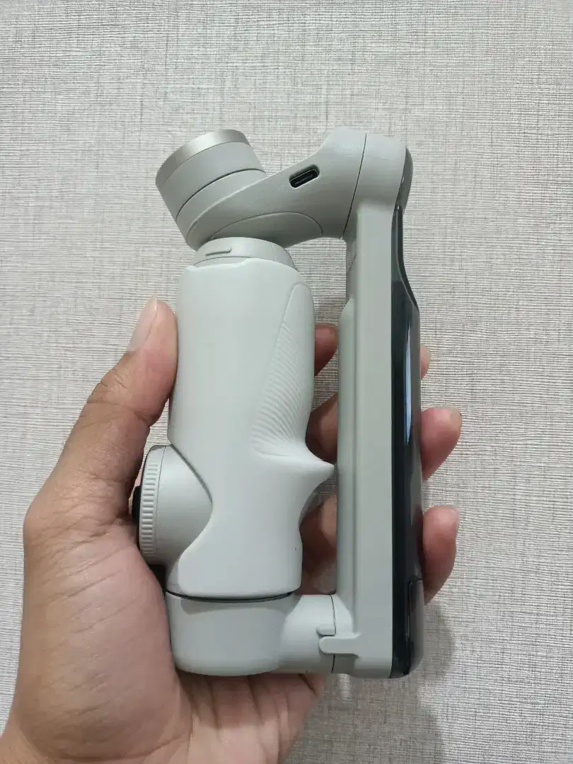 Insta360 FLOW stabilizer