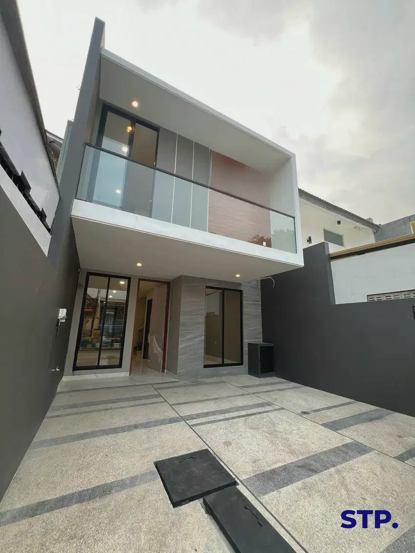 Rumah modern minimalis di Pantai Mentari, Kenjeran