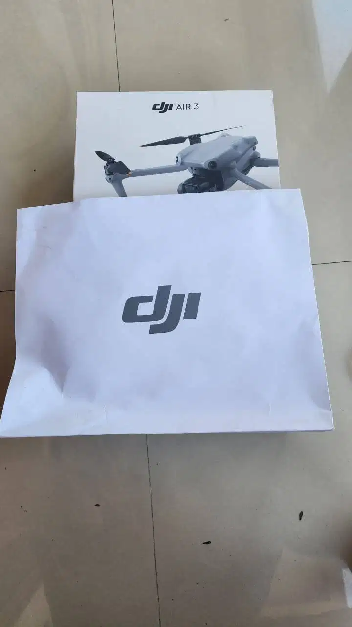 DRONE DJI AIR 3 COMBO RC
