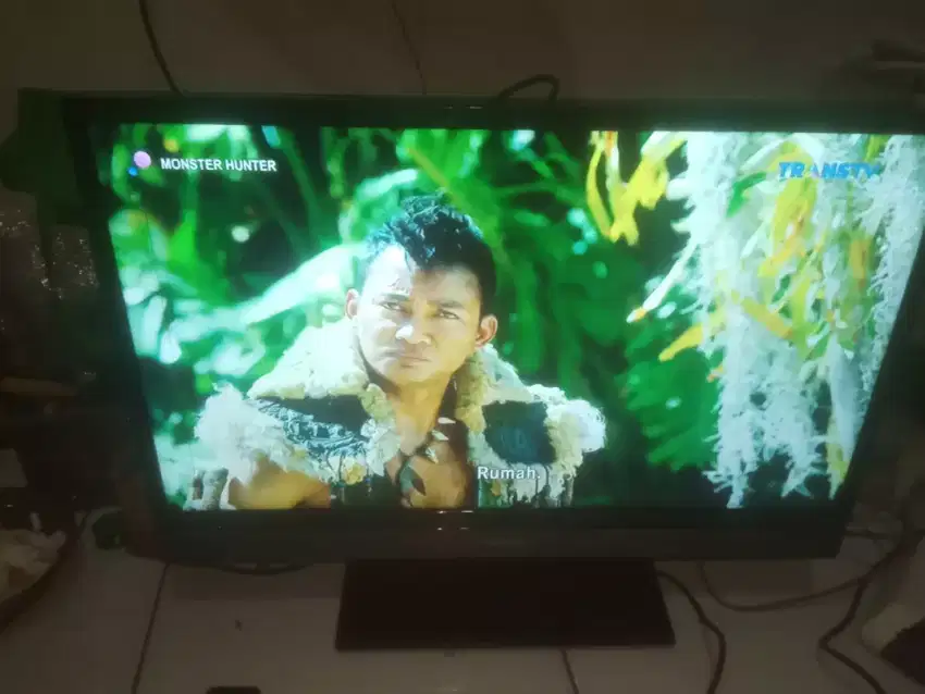 Tv led 29 inch toshiba+stb normal siap tonton nego tipis