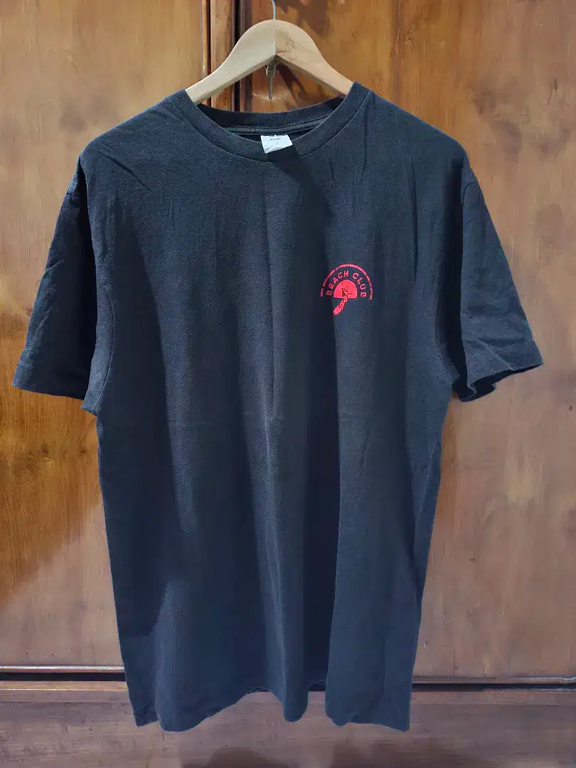 Kaos preloved. Thrifting kaos. Kaos second branded. Kaos distro pria