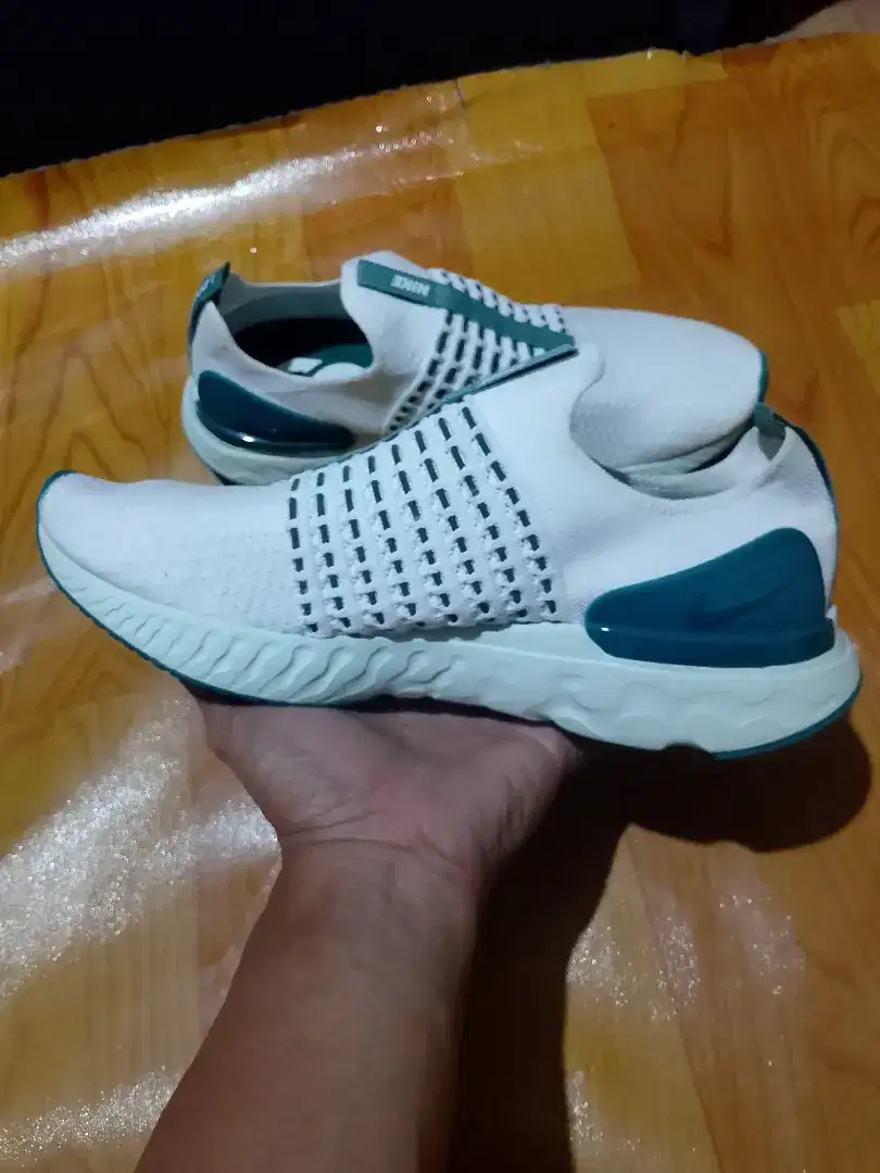 React Phantom Run Flyknit 2