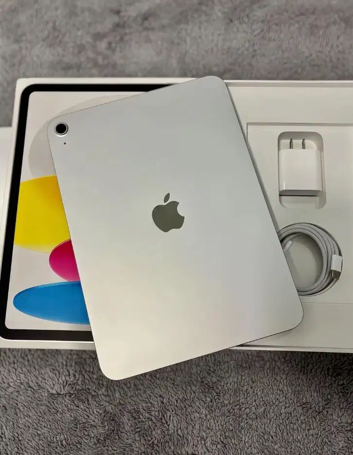 Ipad gen 11 (wifi only) 128 gb nego tipis garansi full 1 tahun