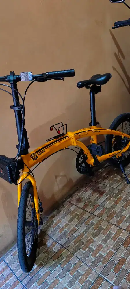 Sepeda lipat bisa nego dikit