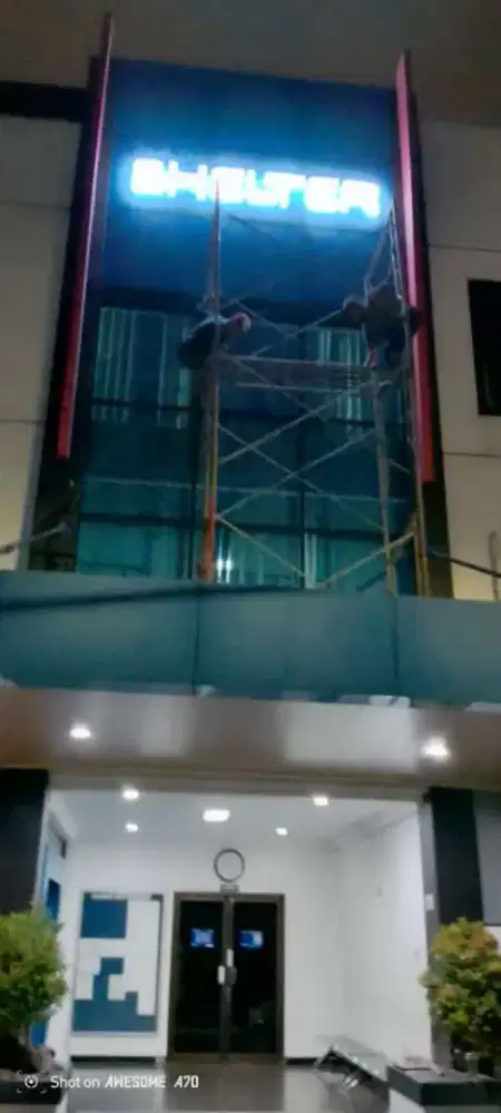 Huruf Timbul Akrilik Nyala