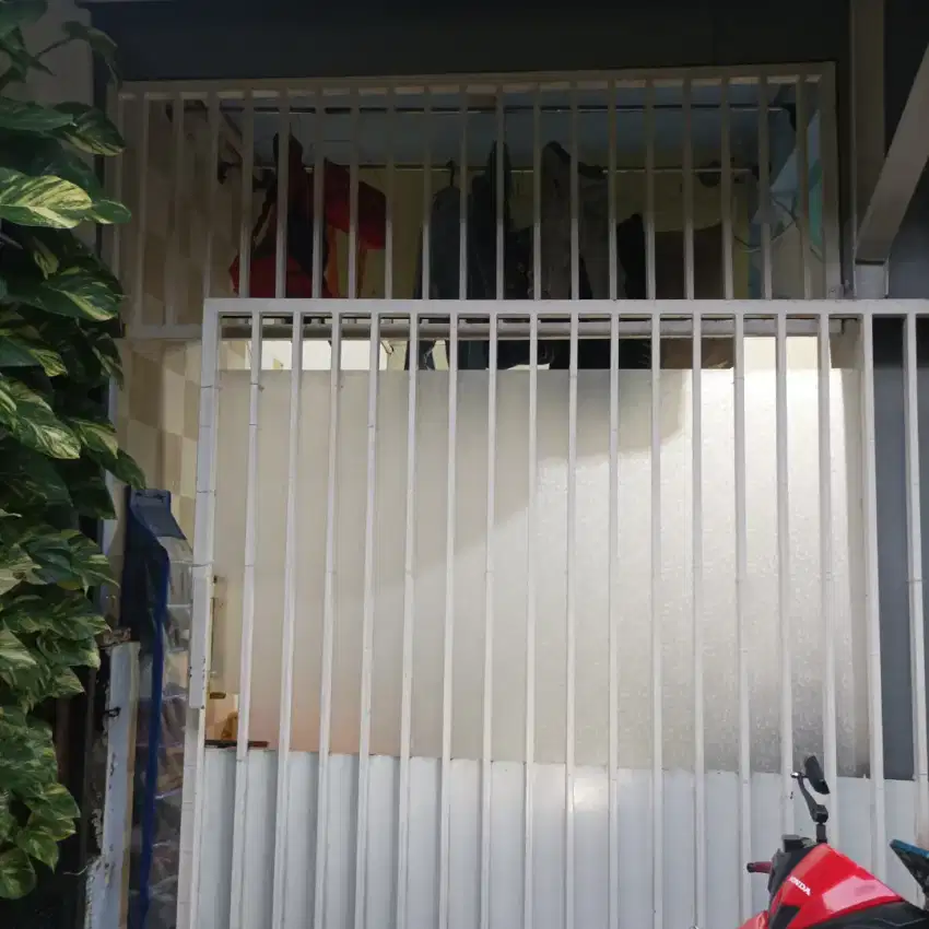Rumah 2 lantai Tanpa Perantara