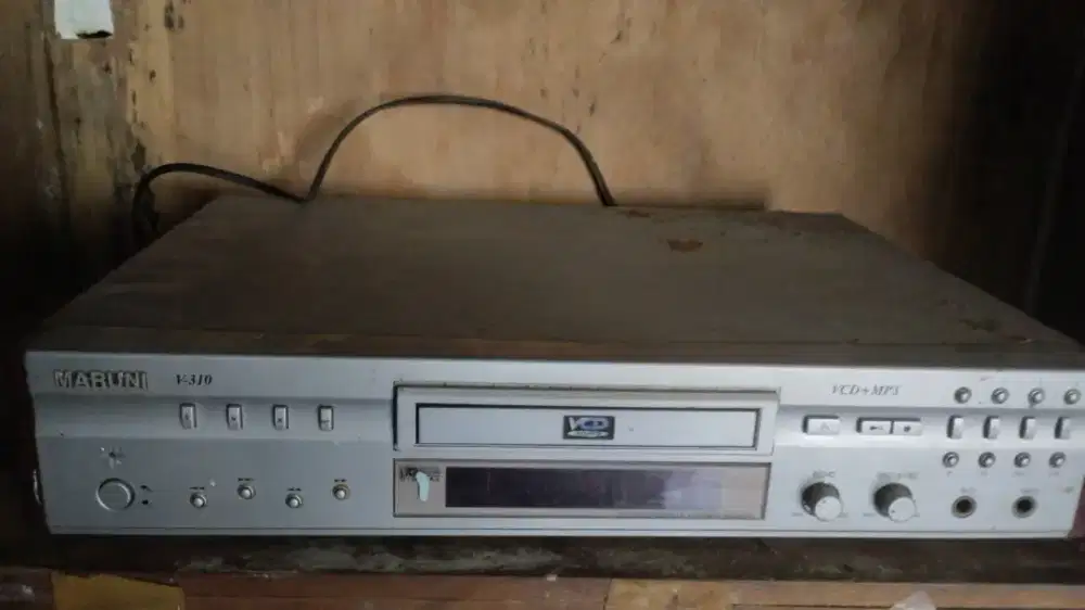 VCD Player merk Maruni