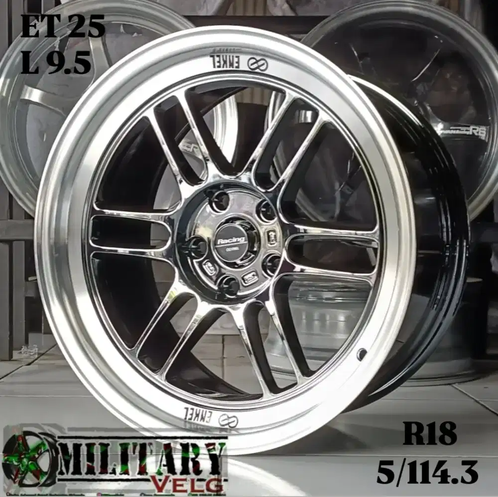 Enkei RPF1 FACE2 Flowforming R18 BlackVacumChrome Machine Lips