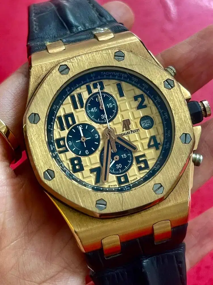 Ap Quartz Crystal Sapphire. Strap Kulit Panjang.