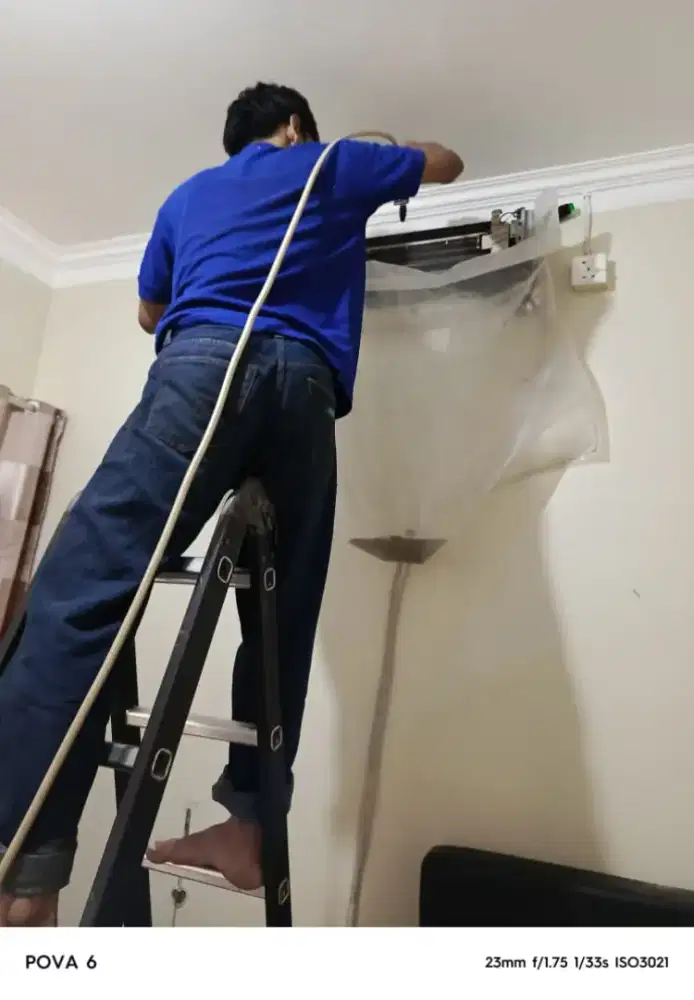 SERVICE AC menyediakan layanan