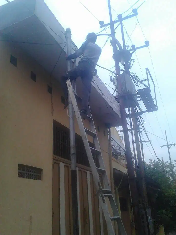 sekring terbakar ganti mcb ngetrip konslet hubungi ahlinya