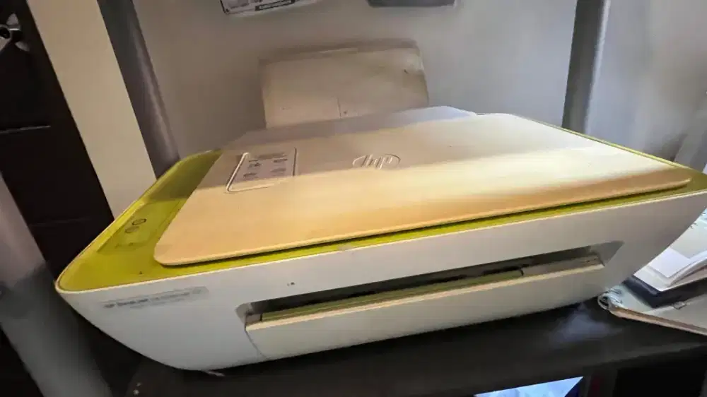 Printer HP DeskJet Ink Advantage 2135 All-in-One Printer. 