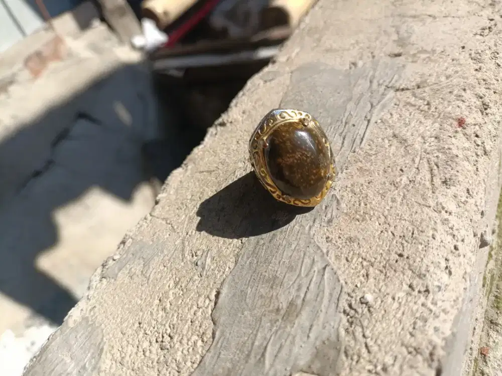Cincin batu akik solar