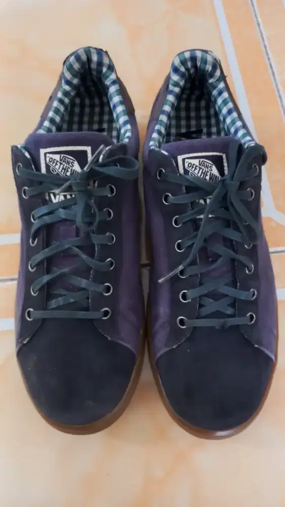 Sepatu Vans  kanvas